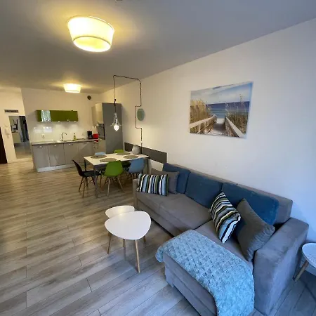 Polanki Z Podgrzewanym Basenem Apartment Kolobrzeg